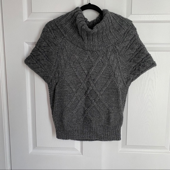 GREY TURTLENECK SWEATER VEST - Picture 2 of 5